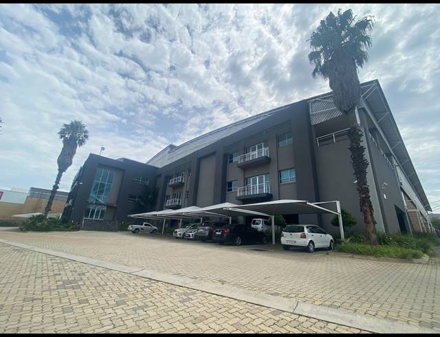 15,614M² WAREHOUSE TO LET IN LONGMEADOW